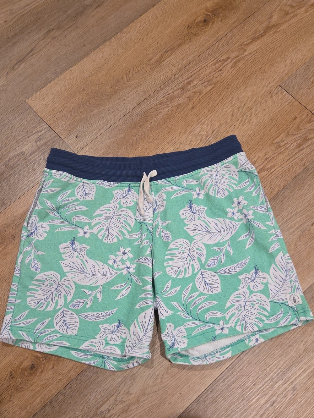 chubbies Mint Green Floral Athletic Shorts with Navy Waistband